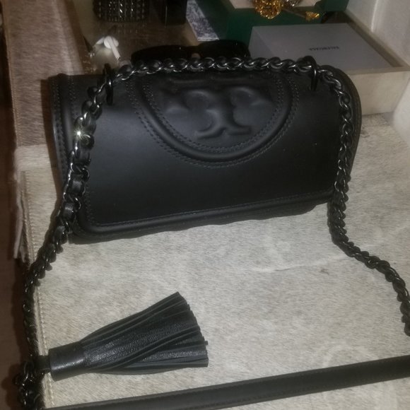 TORY BURCH SMALL FLEMING CONVERTIBLE BAG - Picture 2 of 8